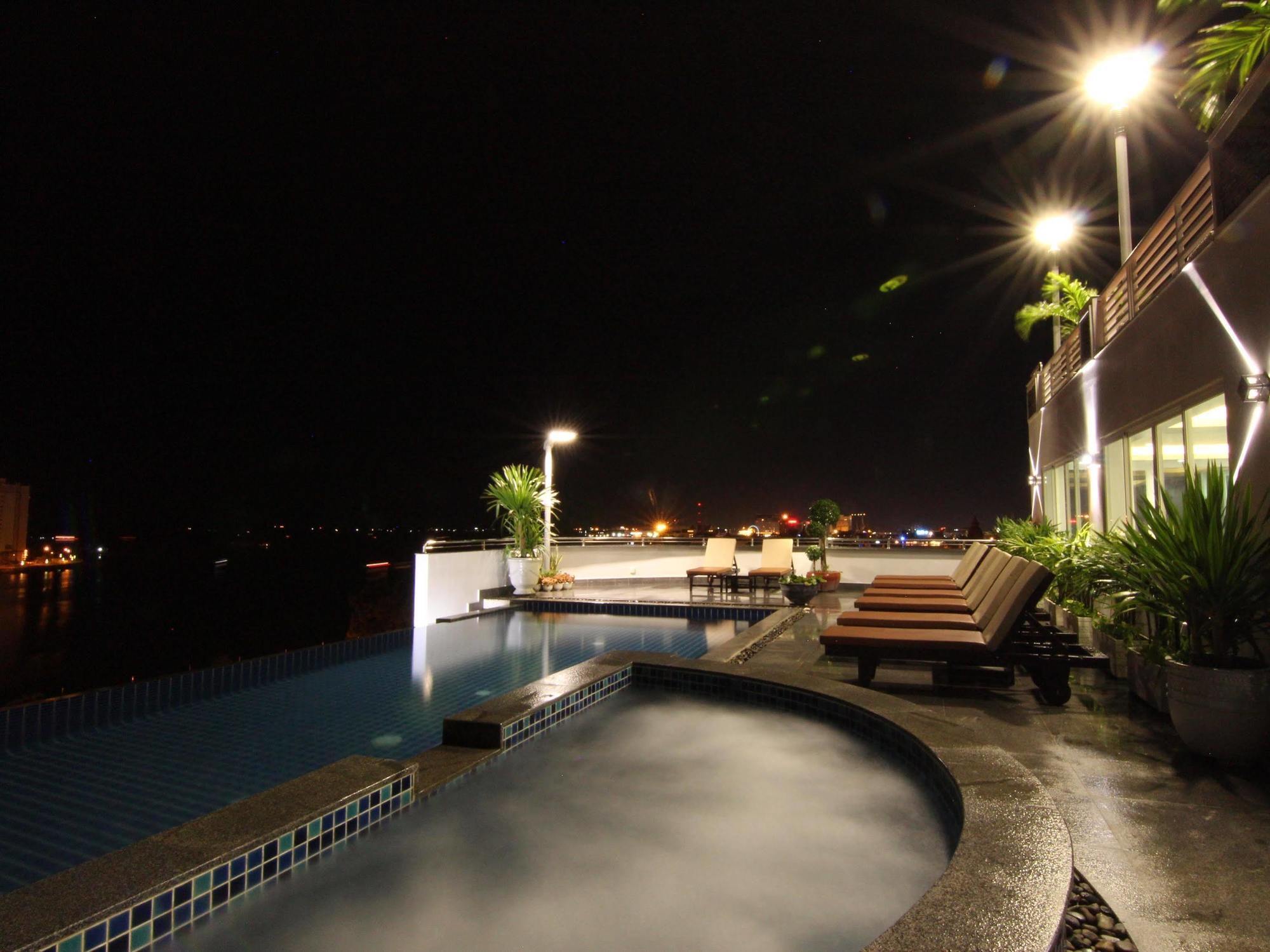 Harmony Phnom Penh Hotel Ngoại thất bức ảnh